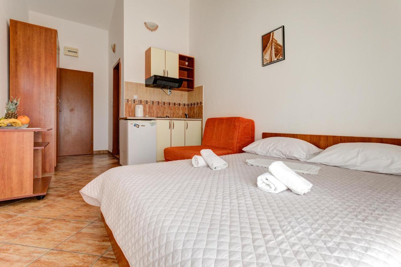 Villa Savovic Петровац Экстерьер фото